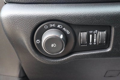 2025 Chrysler Pacifica Limited FWD