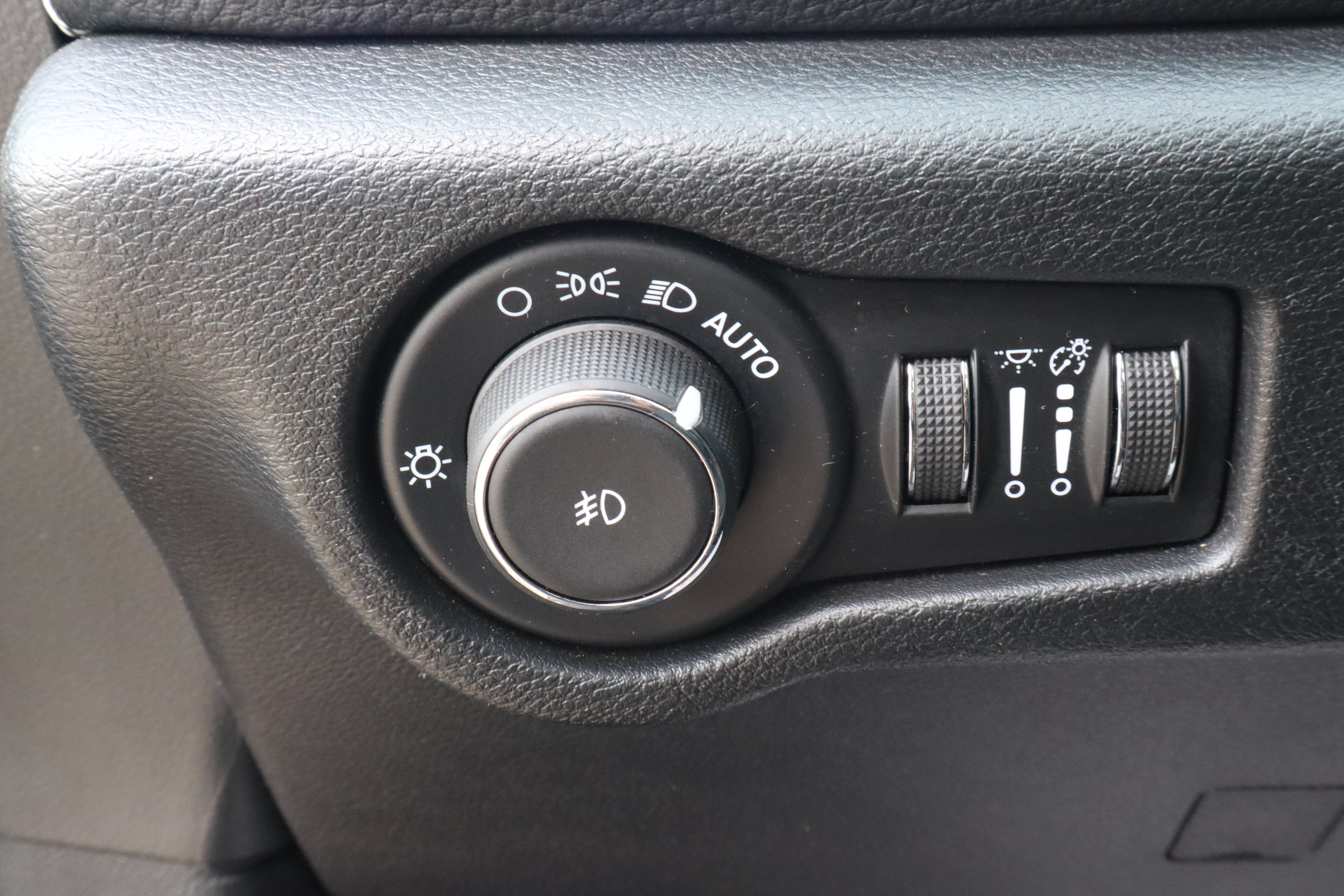 2025 Chrysler Pacifica Limited FWD