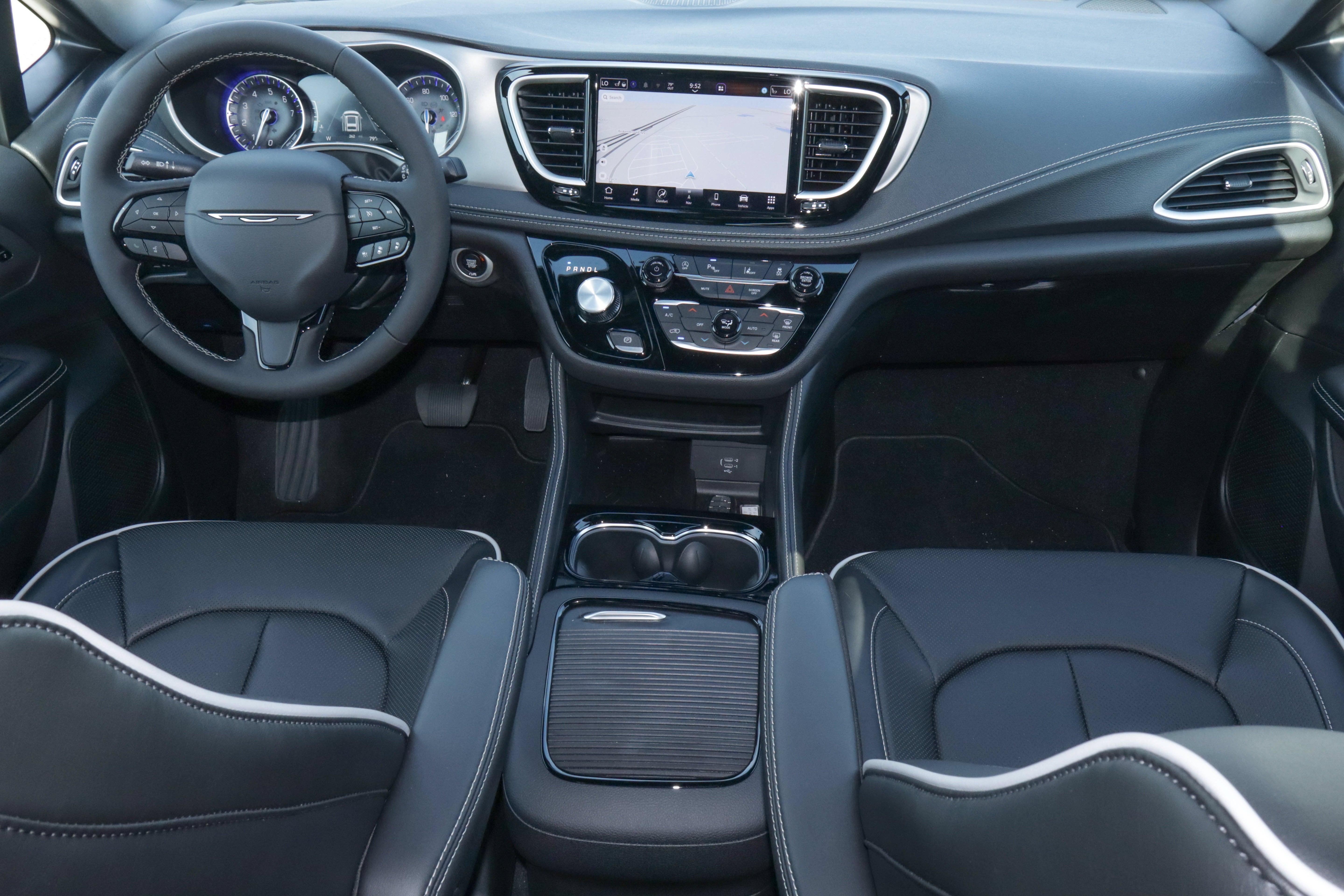 2027 Chrysler Pacifica Limited FWD