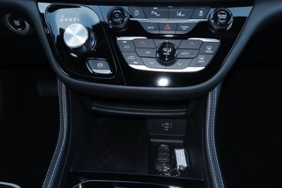 2027 Chrysler Pacifica Limited FWD