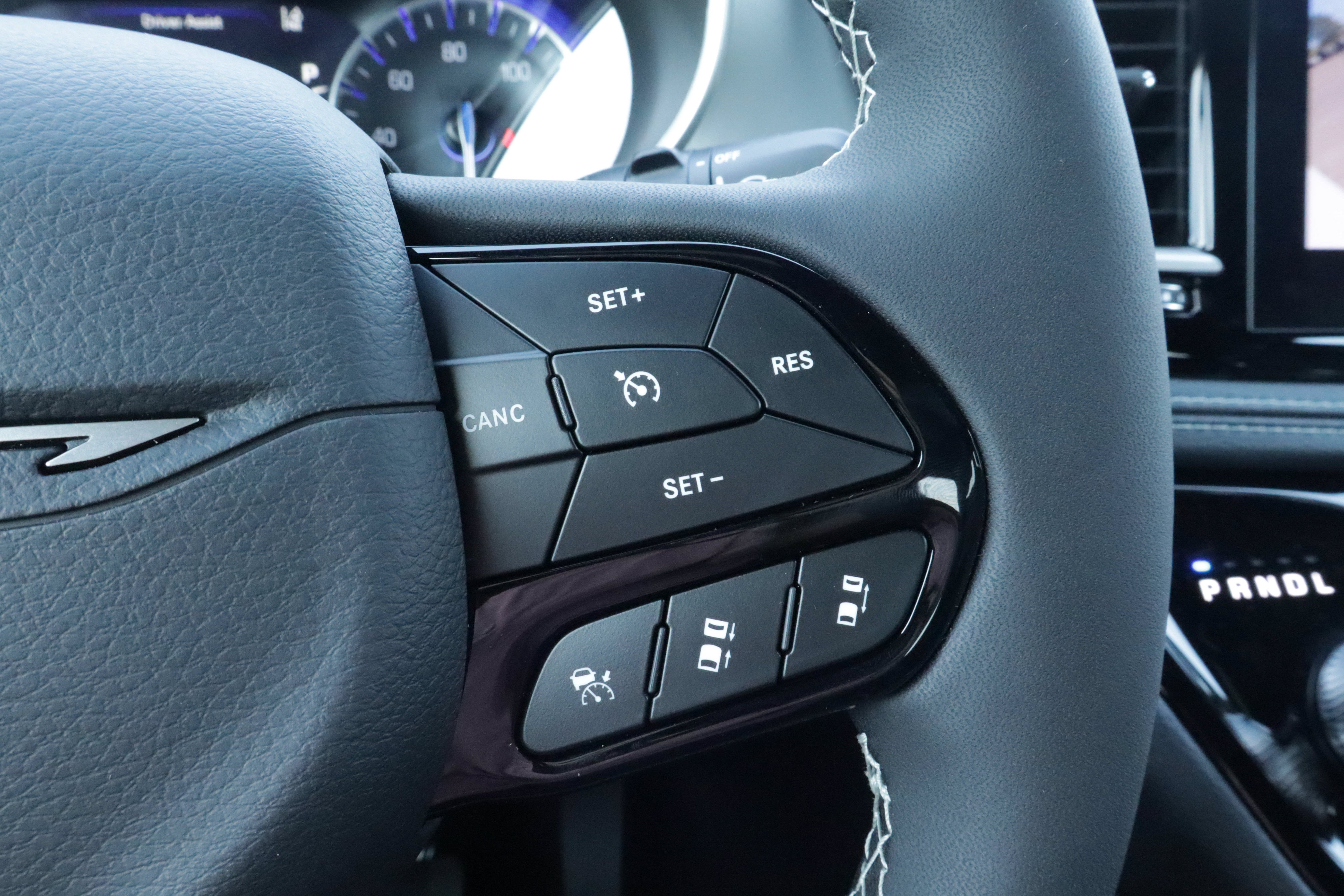 2027 Chrysler Pacifica Limited FWD