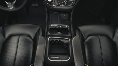 2027 Chrysler Pacifica Limited FWD