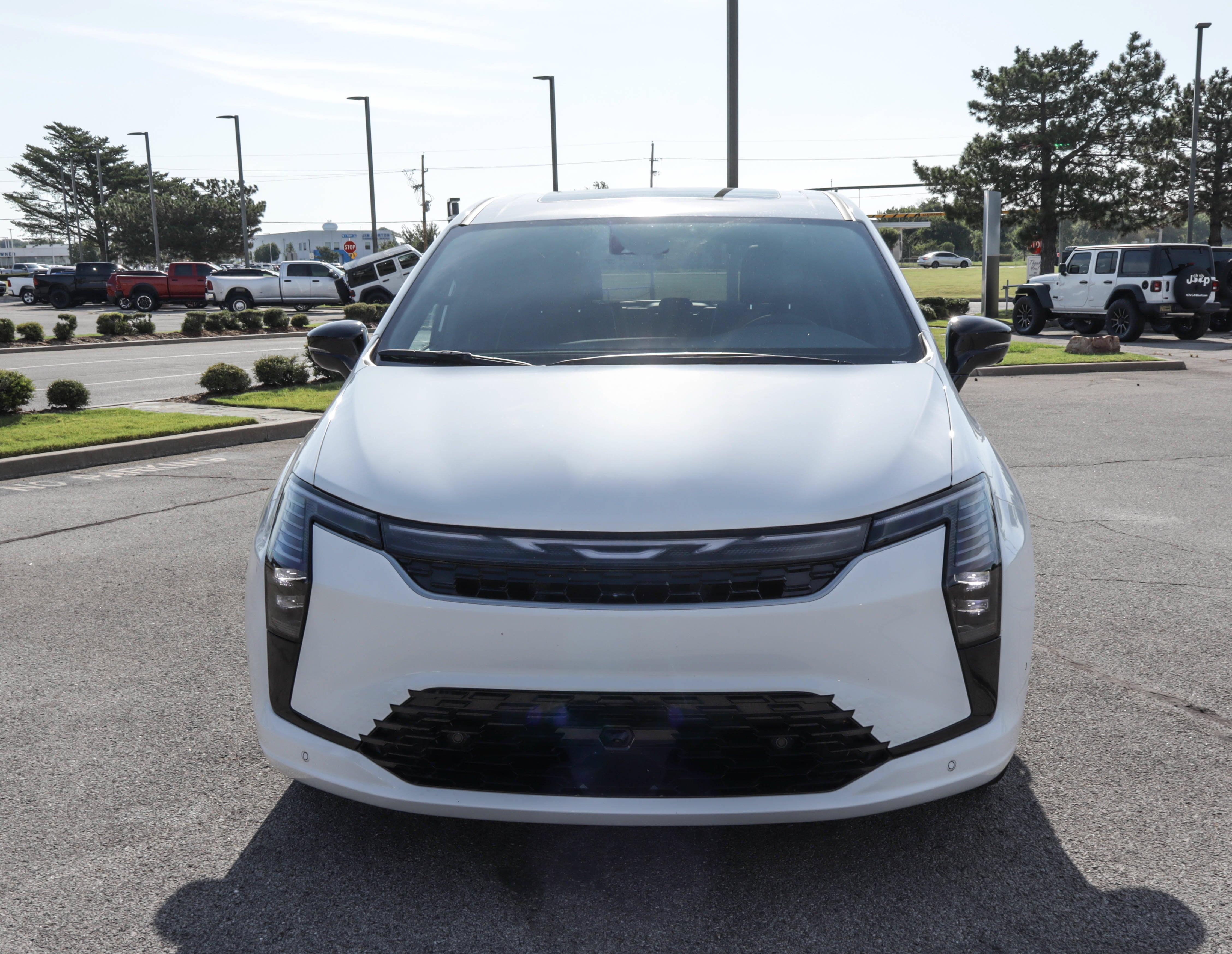 2027 Chrysler Pacifica Limited FWD