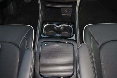 2027 Chrysler Pacifica Limited FWD