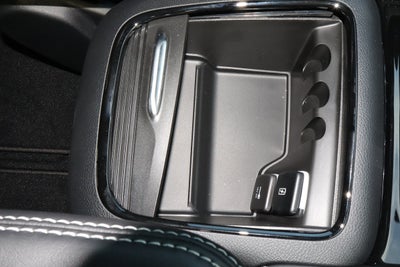 2027 Chrysler Pacifica Limited FWD