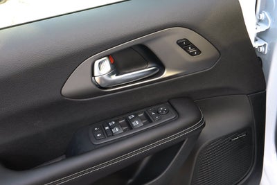 2027 Chrysler Pacifica Limited FWD