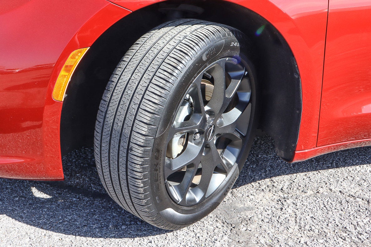 2025 Chrysler Pacifica Limited FWD