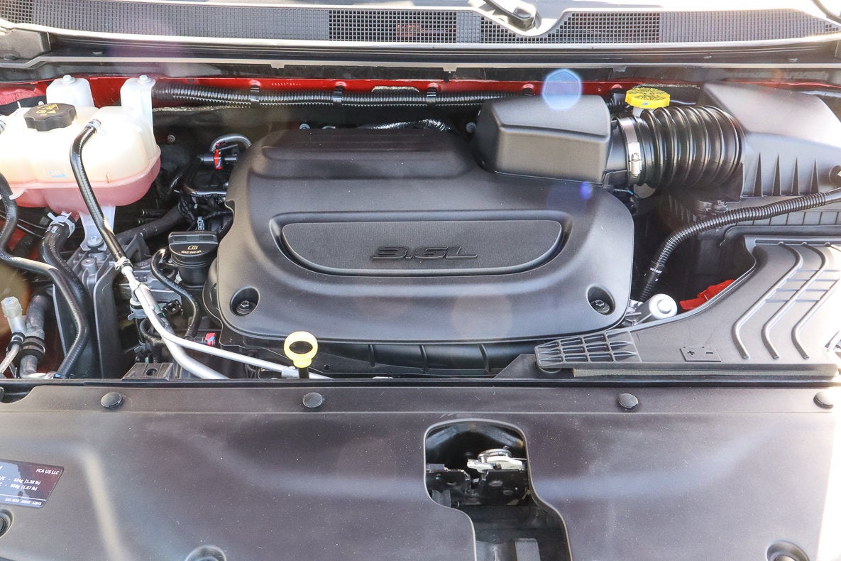 2025 Chrysler Pacifica Limited FWD