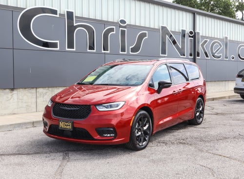 2025 Chrysler Pacifica Limited FWD