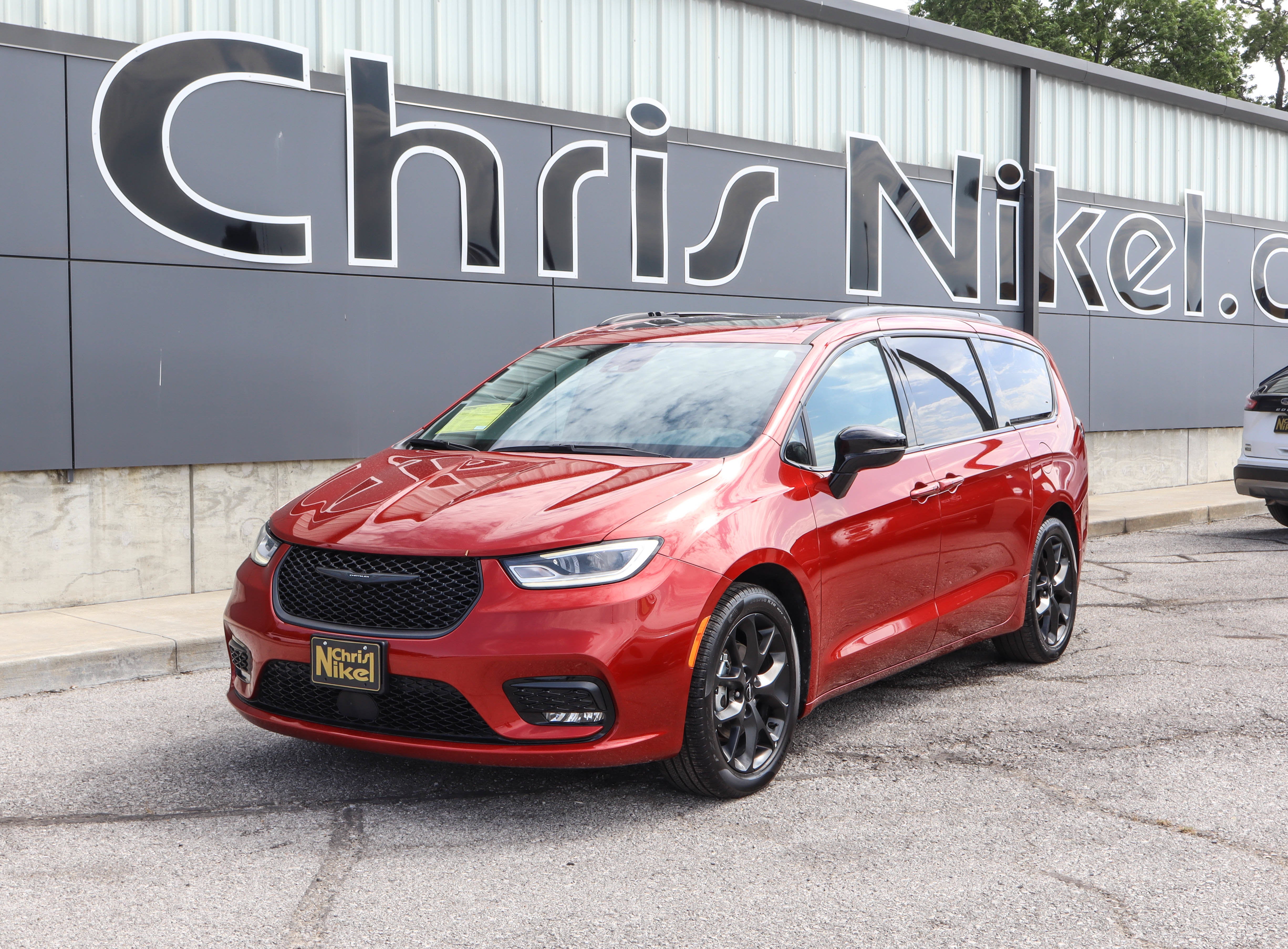 2025 Chrysler Pacifica Limited FWD