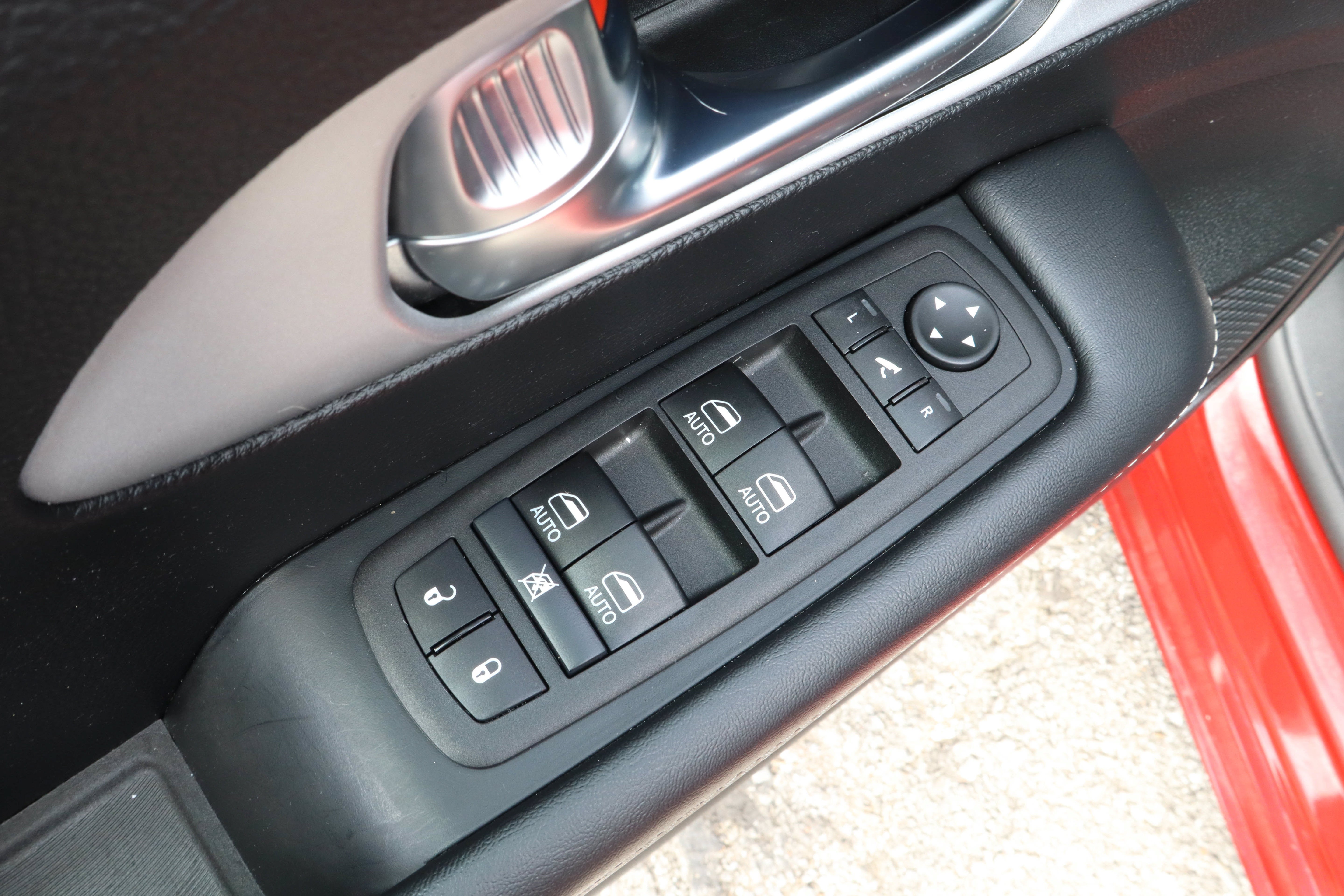 2025 Chrysler Pacifica Limited FWD