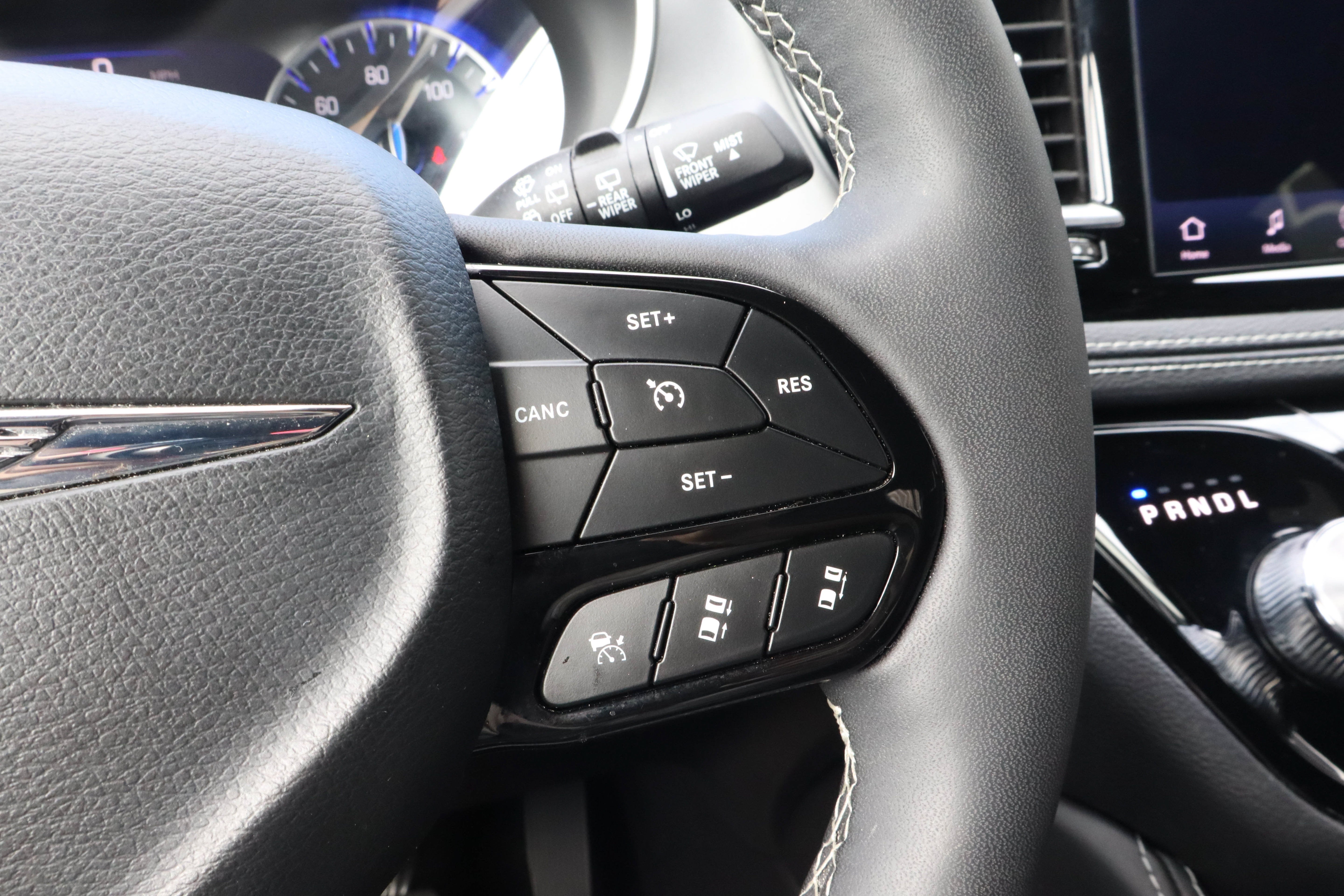 2025 Chrysler Pacifica Limited FWD