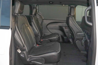 2025 Chrysler Pacifica Limited FWD