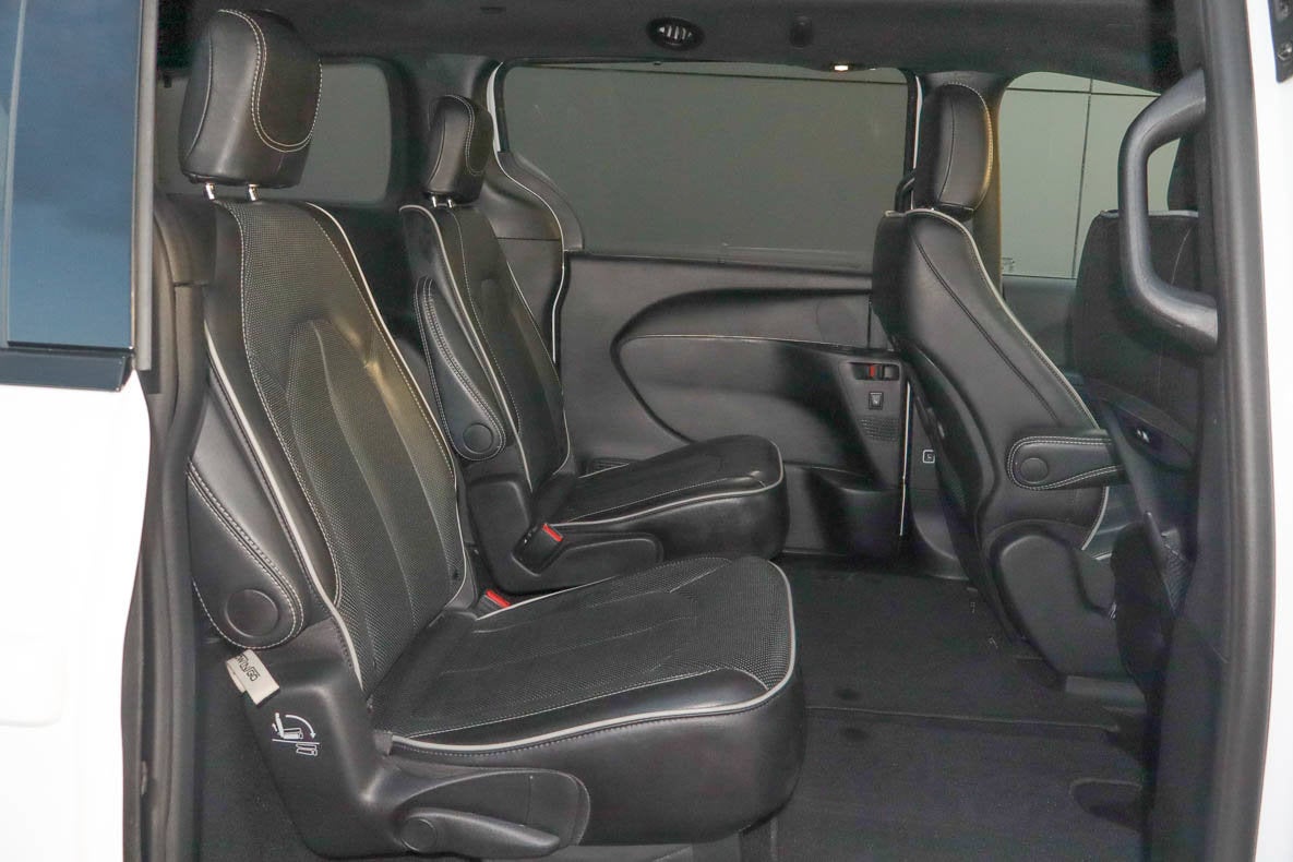 2025 Chrysler Pacifica Limited FWD