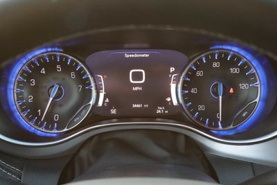 2025 Chrysler Pacifica Limited FWD