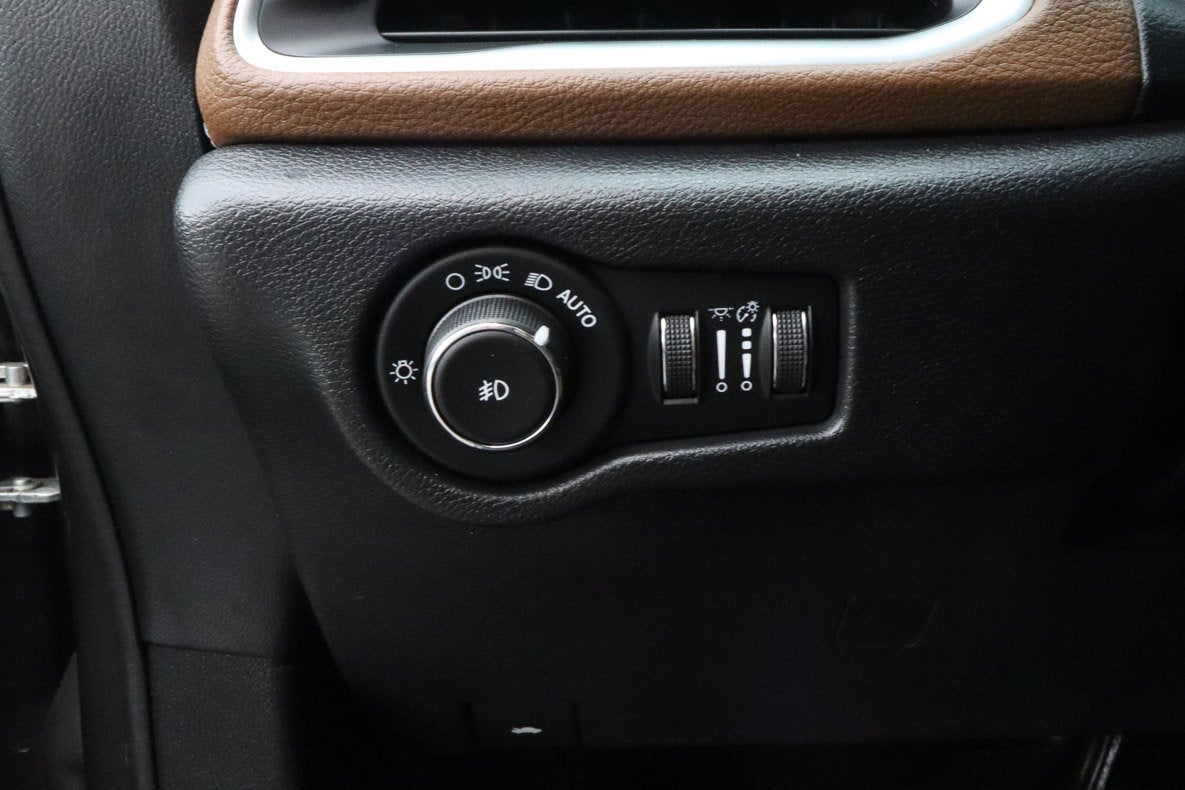 2017 Chrysler Pacifica Limited FWD