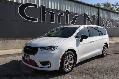 2024 Chrysler Pacifica Limited FWD