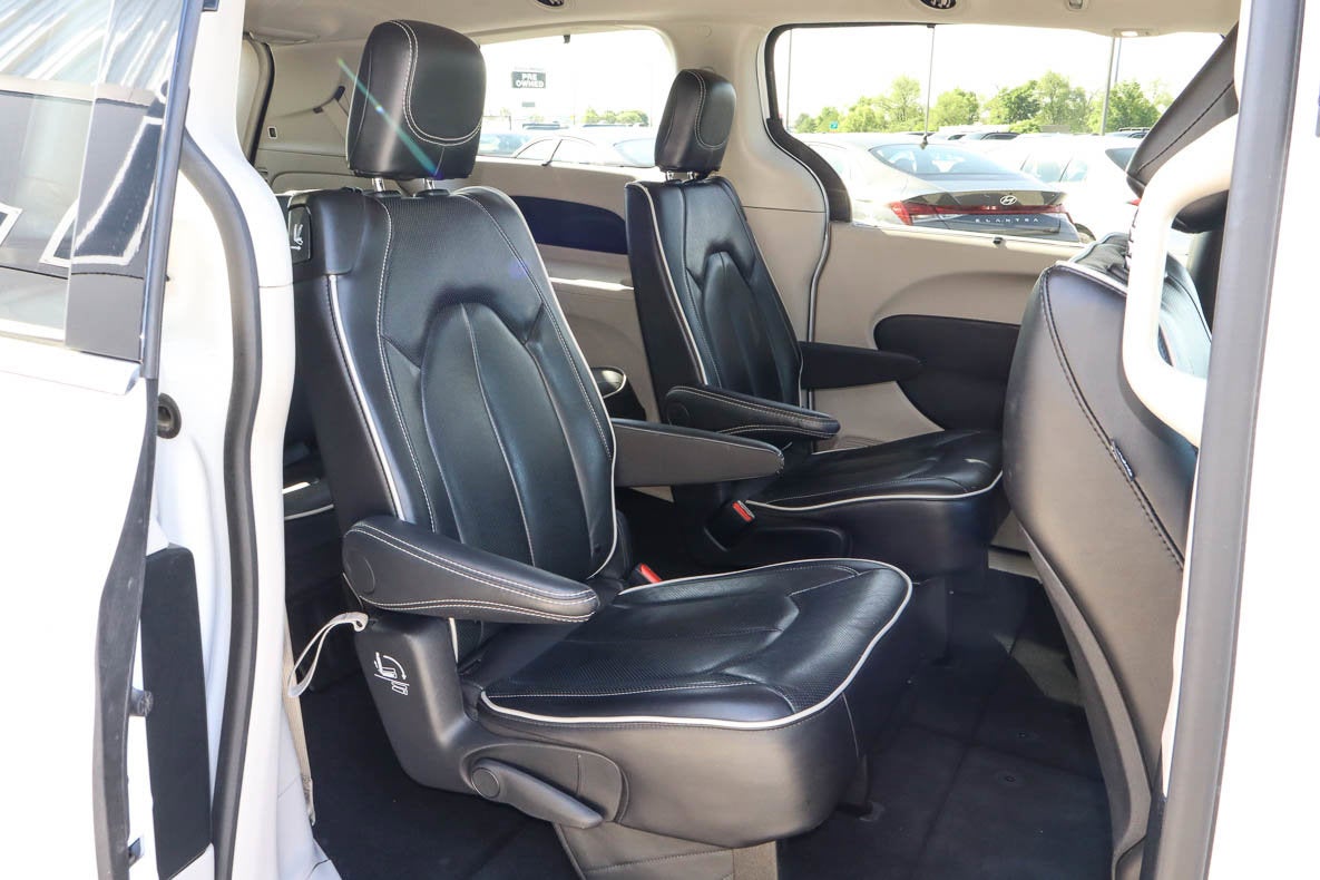 2024 Chrysler Pacifica Limited FWD