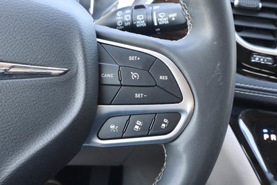 2024 Chrysler Pacifica Limited FWD