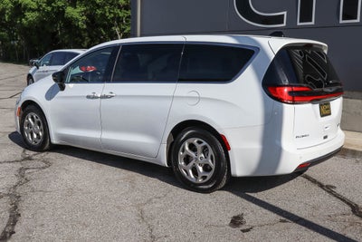 2024 Chrysler Pacifica Limited FWD