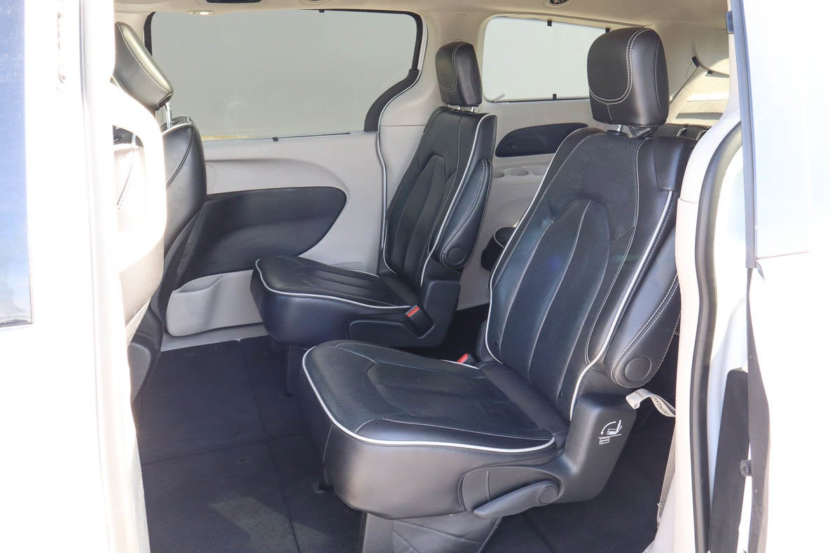 2024 Chrysler Pacifica Limited FWD