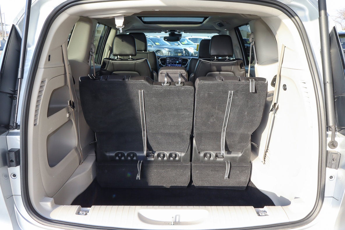 2024 Chrysler Pacifica Limited FWD