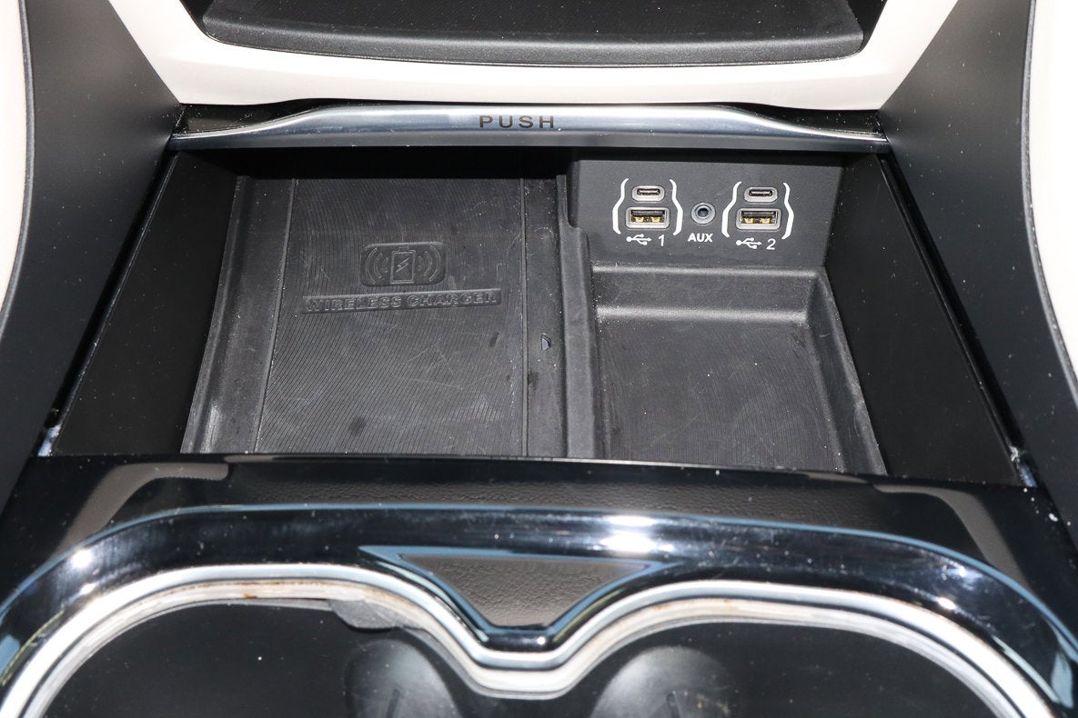 2024 Chrysler Pacifica Limited FWD