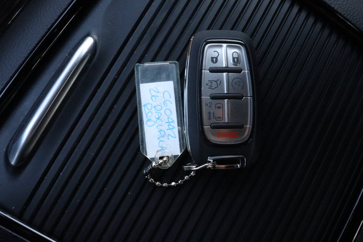 2026 Chrysler Pacifica Limited FWD