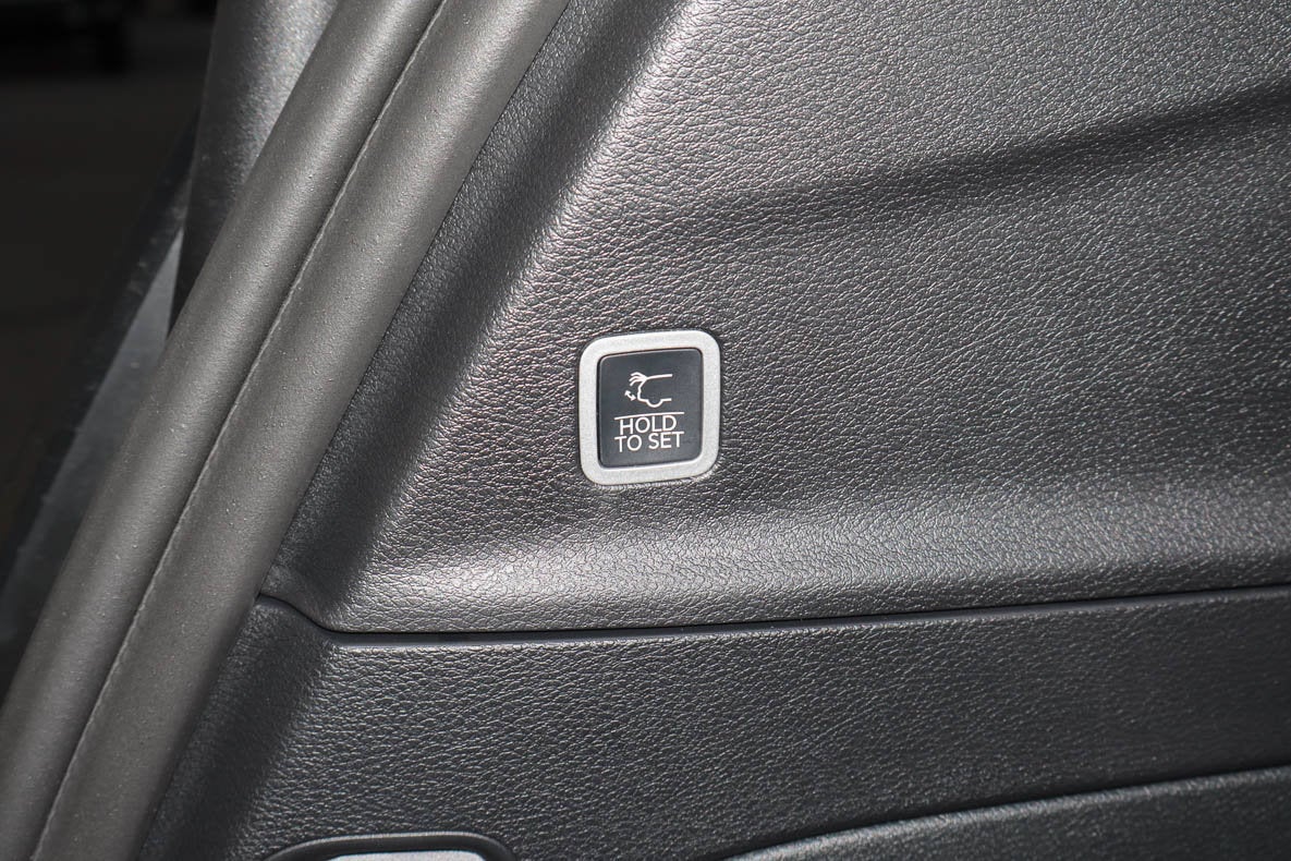 2027 Chrysler Pacifica Limited FWD