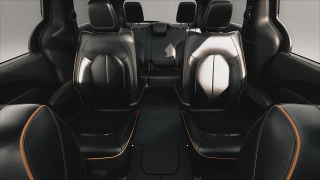 2027 Chrysler Pacifica Limited FWD