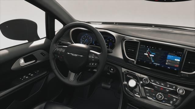 2027 Chrysler Pacifica Limited FWD