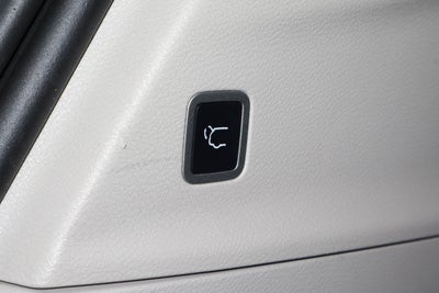 2023 Chrysler Pacifica Limited FWD
