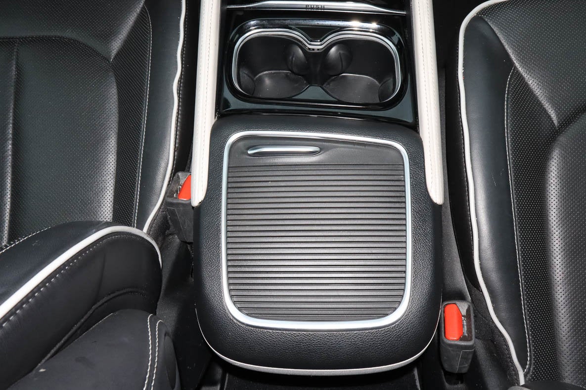 2023 Chrysler Pacifica Limited FWD