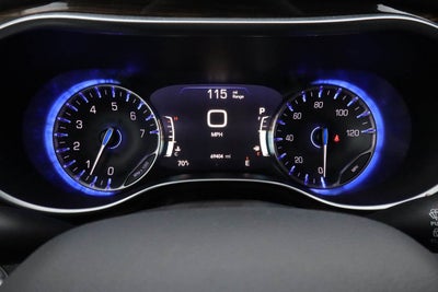 2023 Chrysler Pacifica Limited FWD