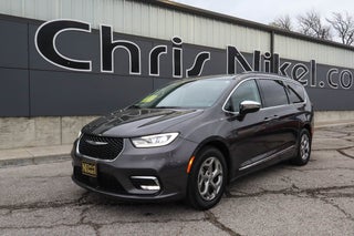 2023 Chrysler Pacifica Limited FWD