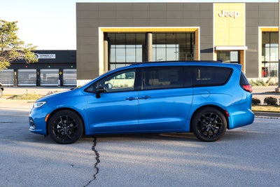 2026 Chrysler Pacifica Limited