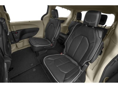 2025 Chrysler Pacifica Limited FWD