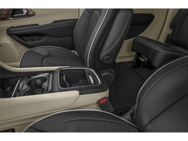 2025 Chrysler Pacifica Limited FWD