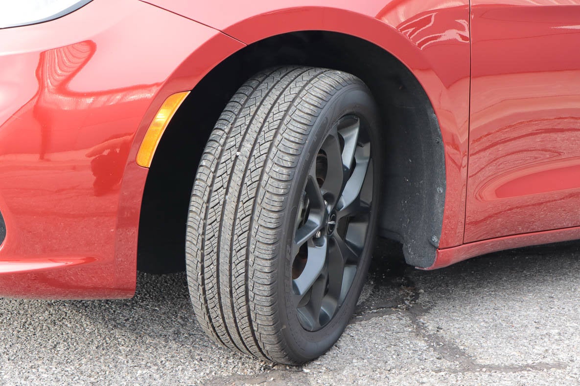 2025 Chrysler Pacifica Limited FWD