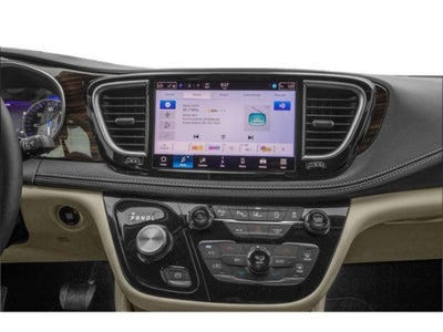 2025 Chrysler Pacifica Limited FWD