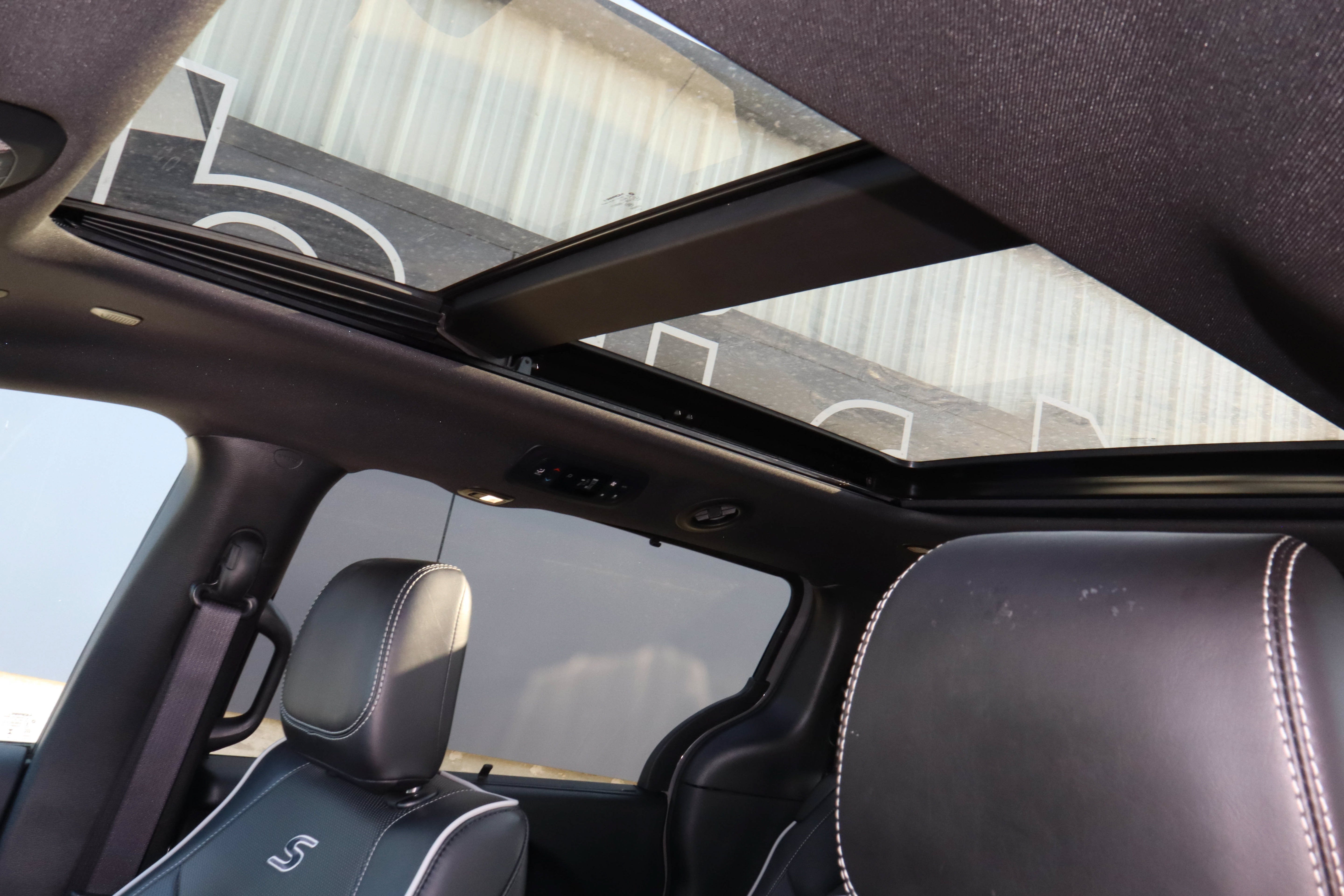 2025 Chrysler Pacifica Limited FWD