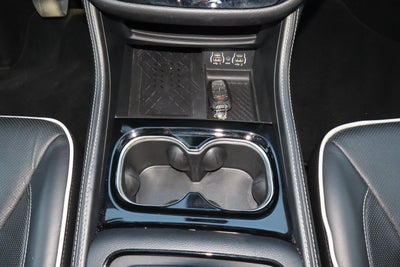 2025 Chrysler Pacifica Limited FWD