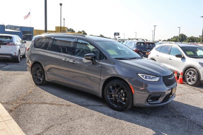 2025 Chrysler Pacifica Limited FWD
