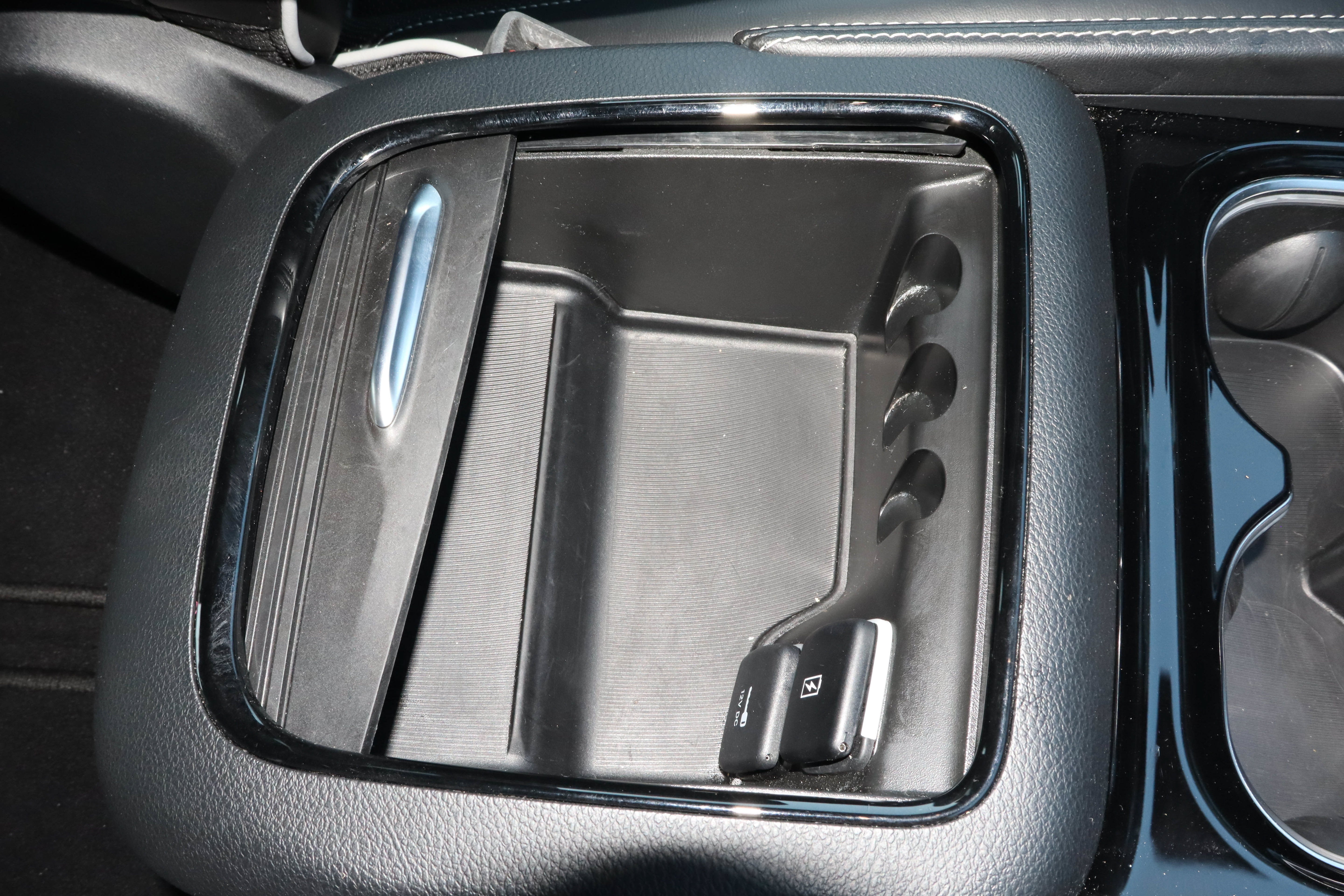 2025 Chrysler Pacifica Limited FWD