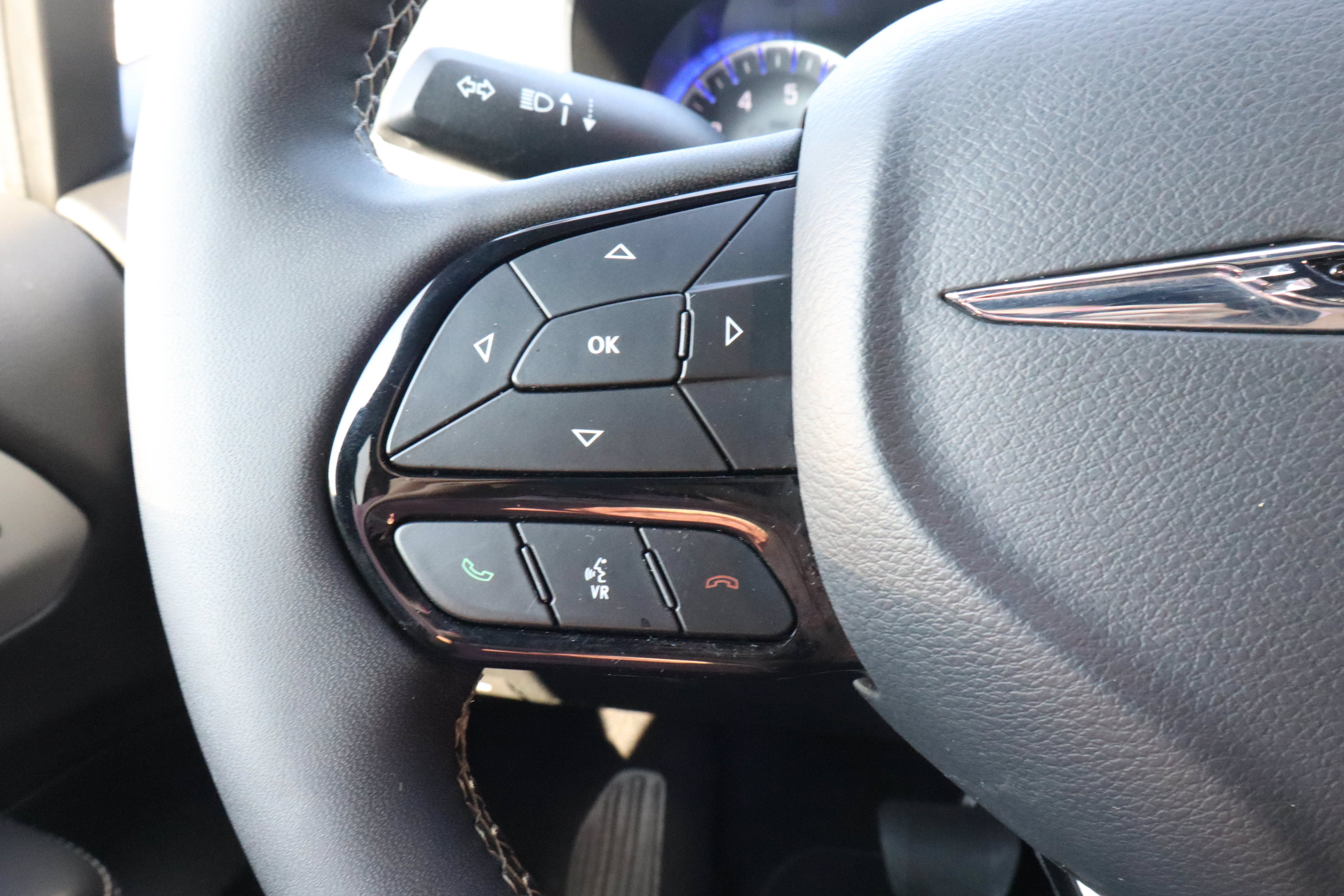 2025 Chrysler Pacifica Limited FWD