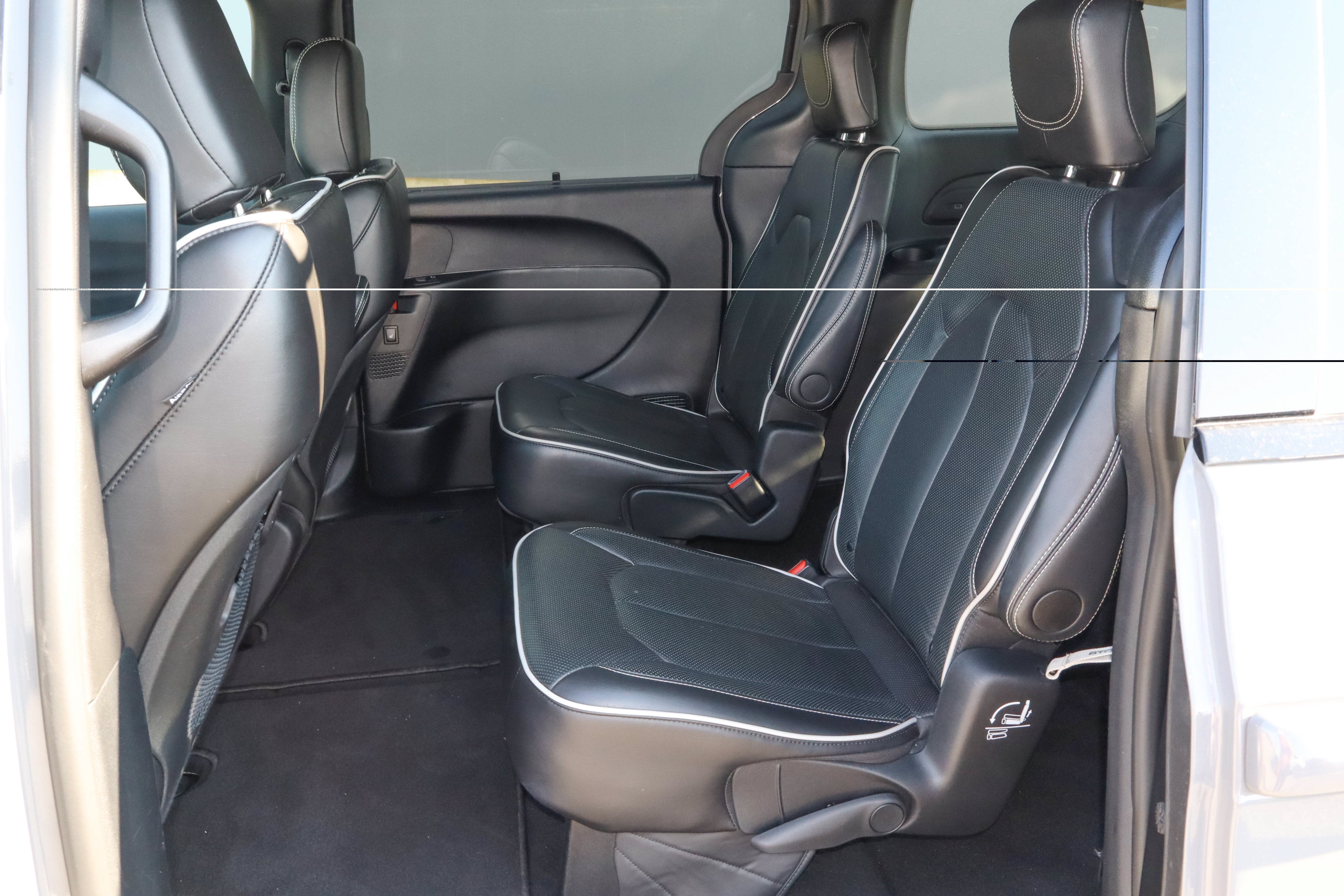2025 Chrysler Pacifica Limited FWD