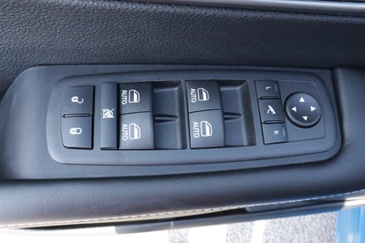 2027 Chrysler Pacifica Limited FWD