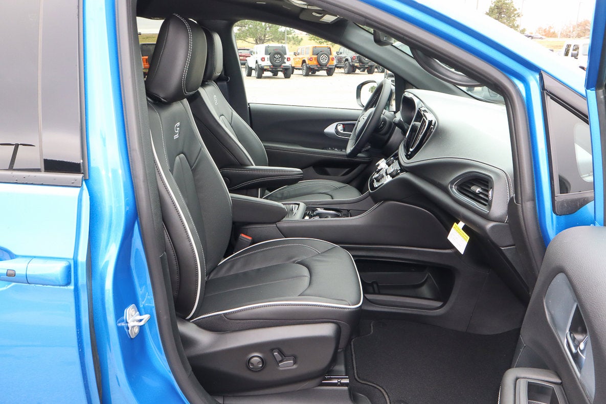 2026 Chrysler Pacifica Limited