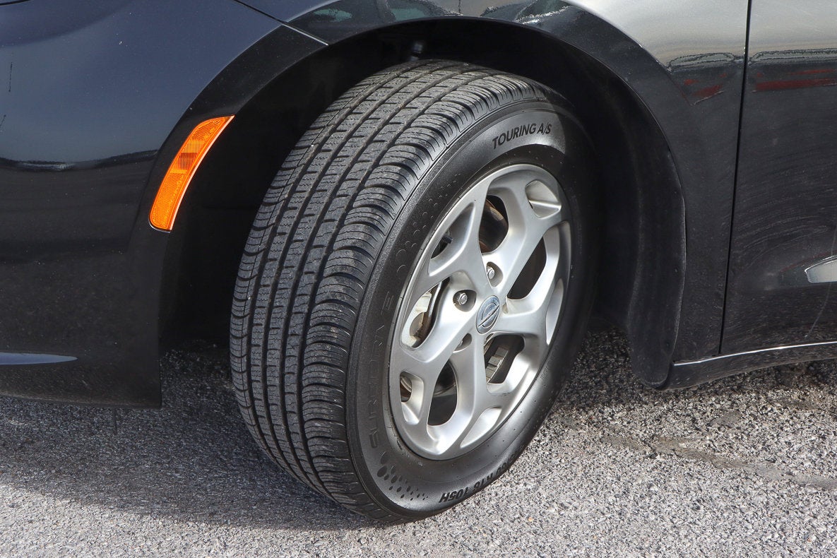 2024 Chrysler Pacifica Limited FWD