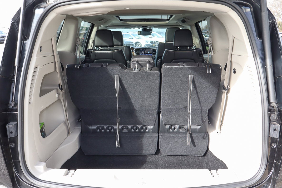 2024 Chrysler Pacifica Limited FWD